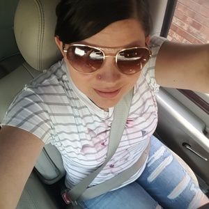 Meet your Posher, Brittni